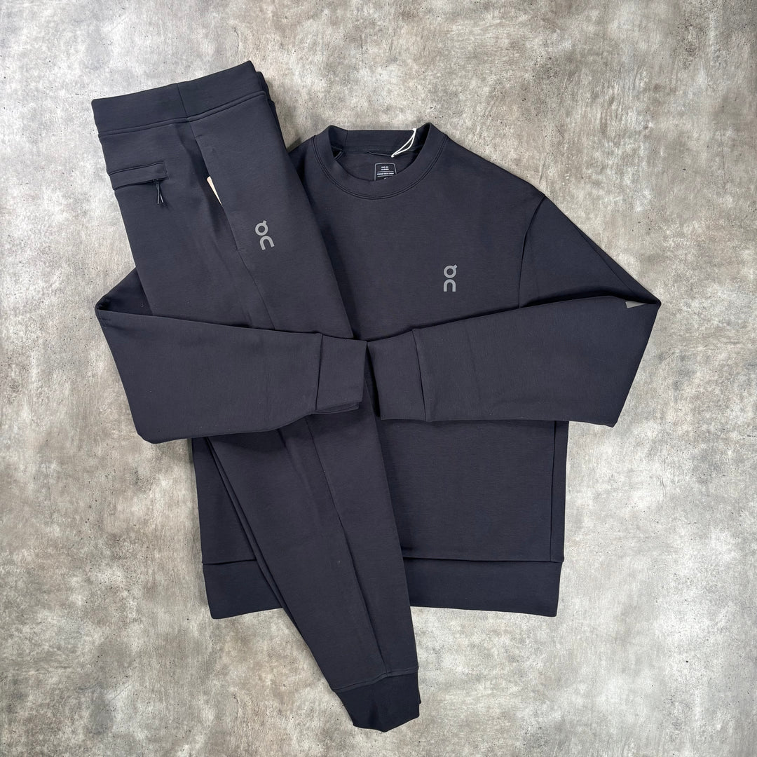 o n focus sweatshirt tracksuit - black