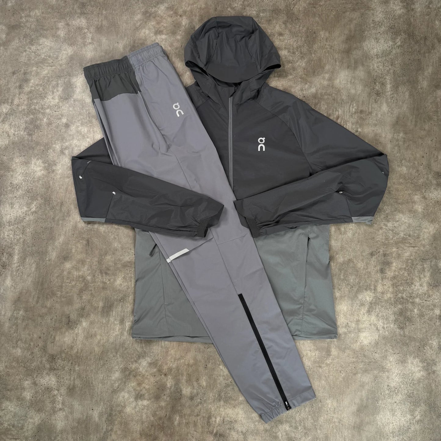 o n core tracksuit - grey